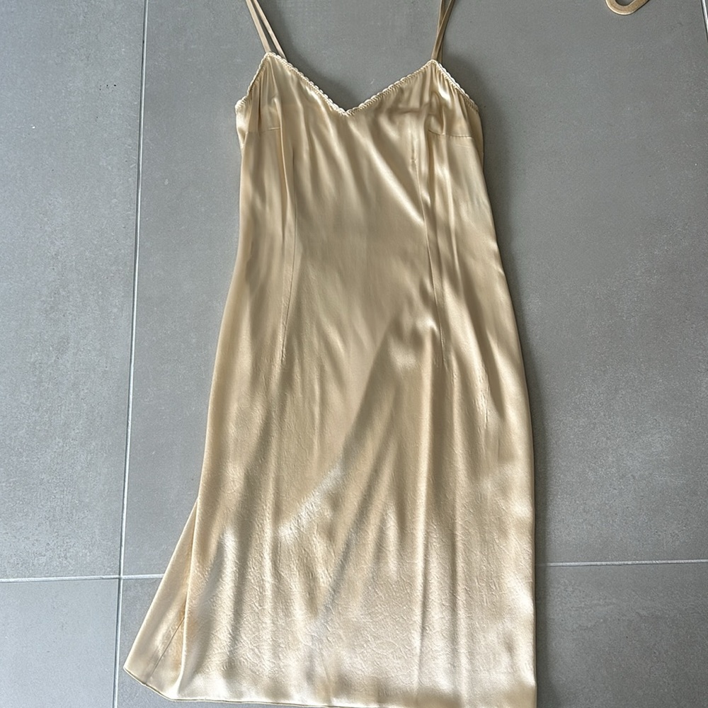Dolce & Gabbana Lace Dress 100% Silk Removable Slip Size 40 Italian - Picture 7 of 8